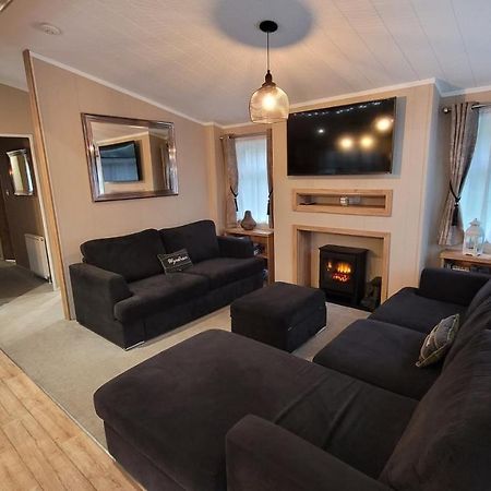 Luxury Lodge On Edge Of New Forest And 800M From Sea Entertainment And Leisure Passes Included ミルフォード・オン・シー エクステリア 写真