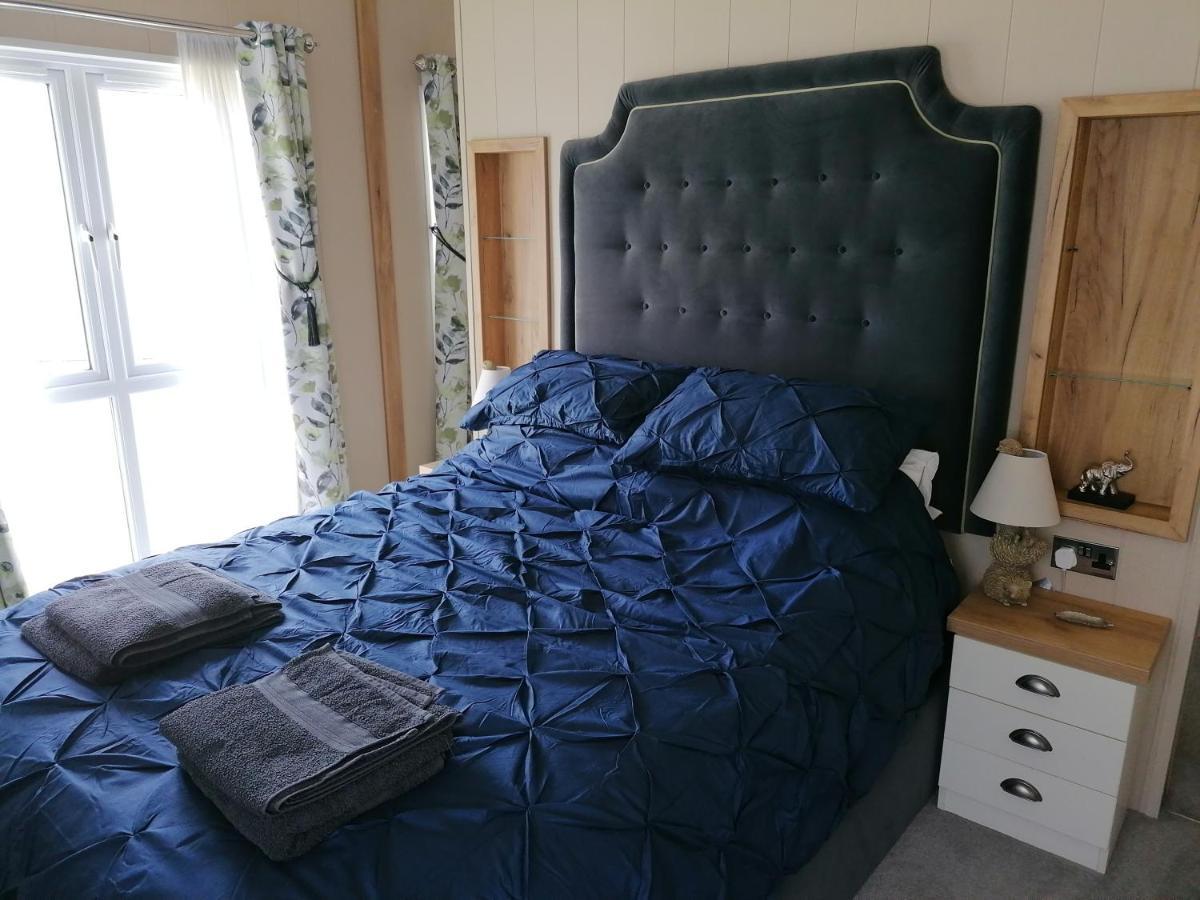 Luxury Lodge On Edge Of New Forest And 800M From Sea Entertainment And Leisure Passes Included ミルフォード・オン・シー エクステリア 写真